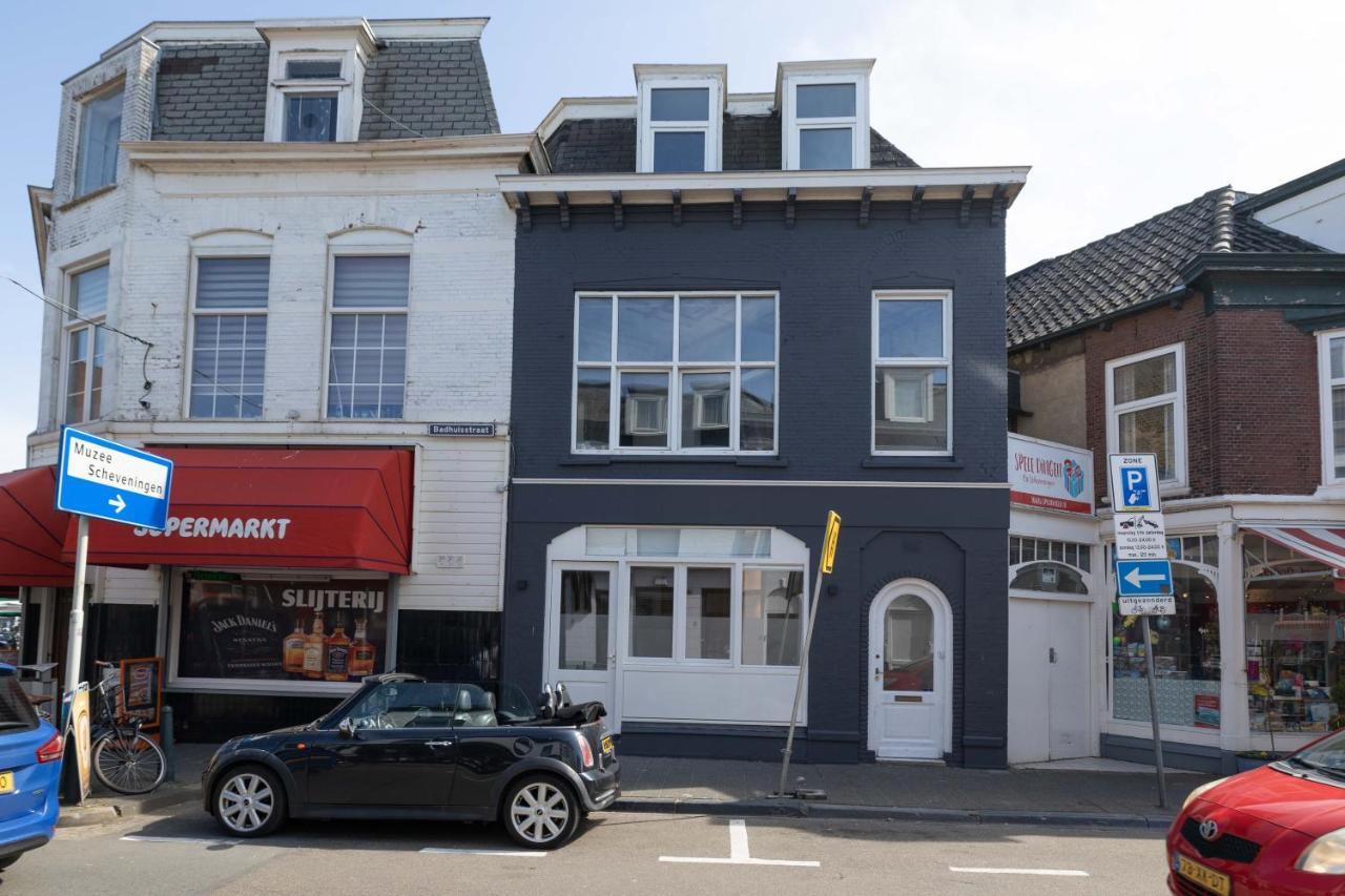Modern Two Bedroom Close To The *